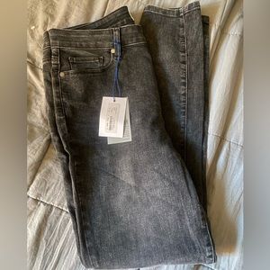 Paige jeans, new with tags, Hoxton ankle, vintage Blackwood, size 31